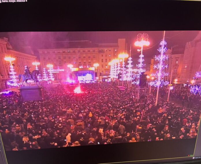 Илјадници фанови ги пречекаа „бронзените“ во Загреб