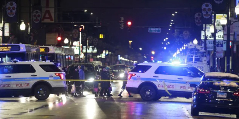 Пукање пред училиште во Чикаго, две момчиња се убиени а уште две се повредени