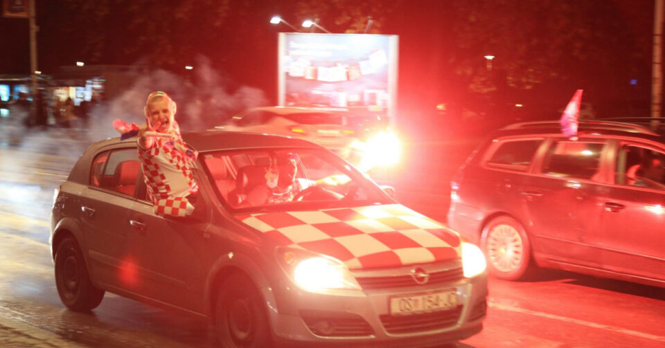 Во Хрватска застана сè останато – огнено се слави за Огнените!