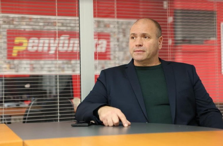 Утре на „Република“ интервју со Максим Димитриевски: Што мисли за Заев и Црвенковски, за новото движење, за кого навива во фудбал
