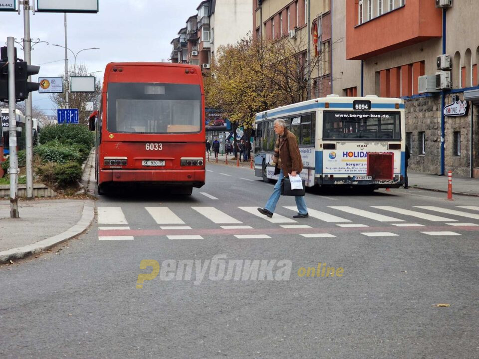 Приватните превозници од денеска повторно низ скопските улици