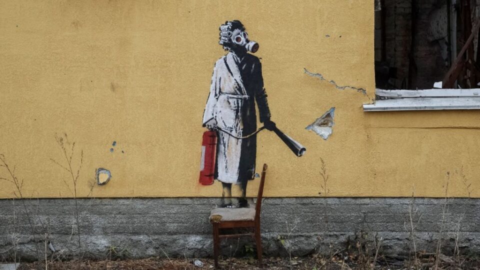 Крадецот на муралот на анонимниот уметник Бенкси во Киев се соочува казна од 12 години затвор