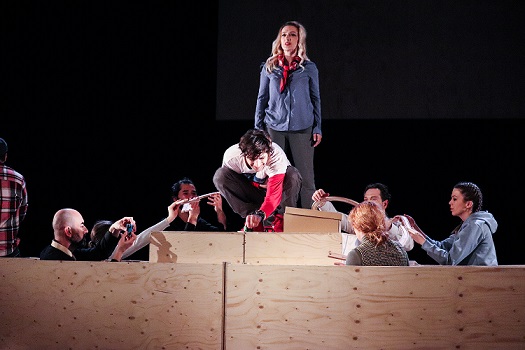 Драмски театар гостува во Словенија со претставата „Чудна случка со кучето во ноќта“