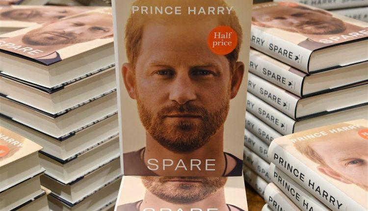 Објавени мемоарите на принцот Хари: Пиел, се дрогирал, убивал луѓе во Авганистан