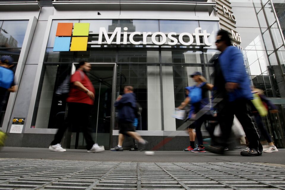 „Мајкрософт“ се спрема за рецесија, укинува 10.000 работни места