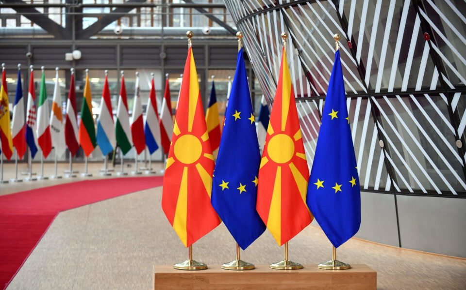ВМРО-ДПМНЕ: И Европската Комисија со скепса за реализацијата на капиталните проекти на Владата