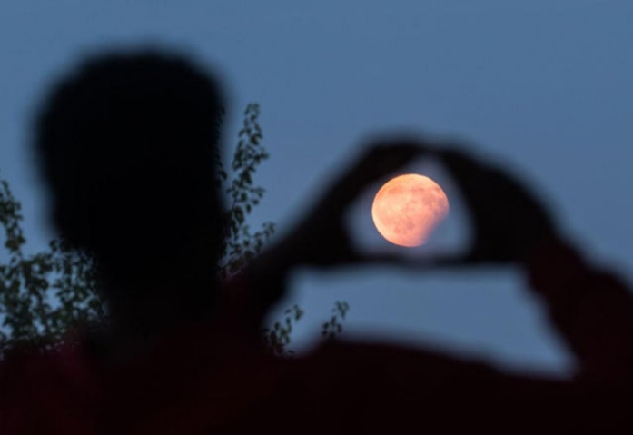 Тајните испливуваат на површината: Затемнувањето на Месечината во Шкорпија најмногу ќе влијае на три хороскопски знаци