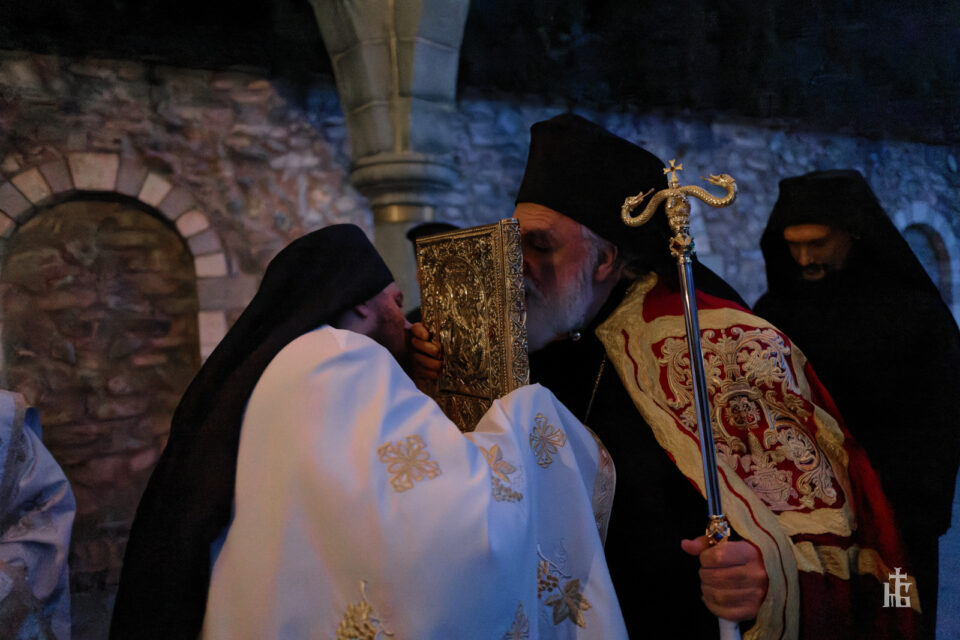 Mитрополитот г. Андреј Аркалохориски од Вселенската Патријаршија во посета на Бигорскиот манастир