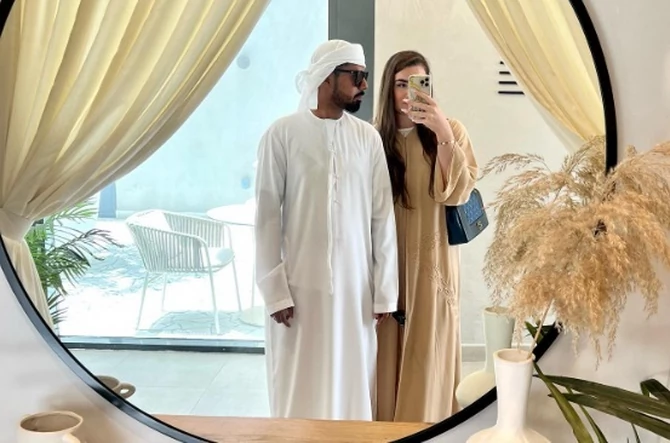 „Прво што прави наутро е – ми дава пари“, вели сопругата на арапски милионер покажувајќи како живее