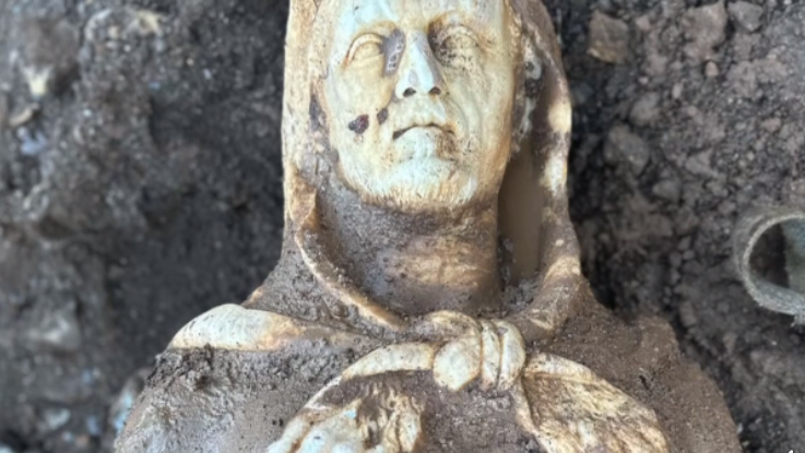 Античка статуа на Херкулес пронајдена во канализацијата во Рим