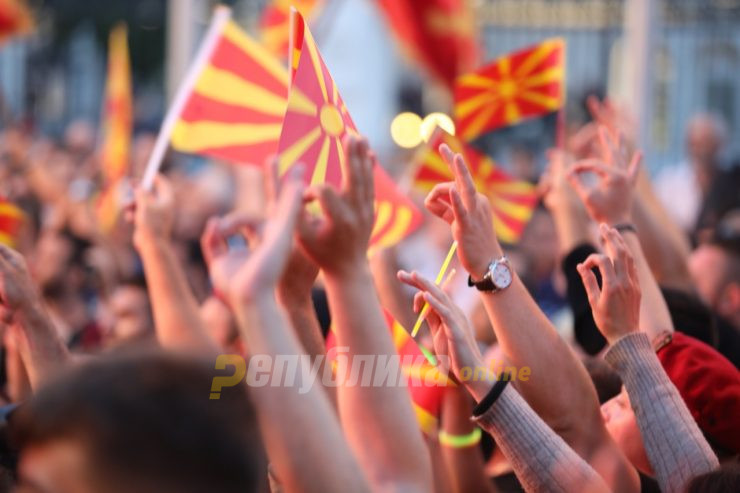 Дека ВМРО-ДПМНЕ сменило став е спин на Владата, ВМРО-ДПМНЕ од почеток ги гледа националните интереси