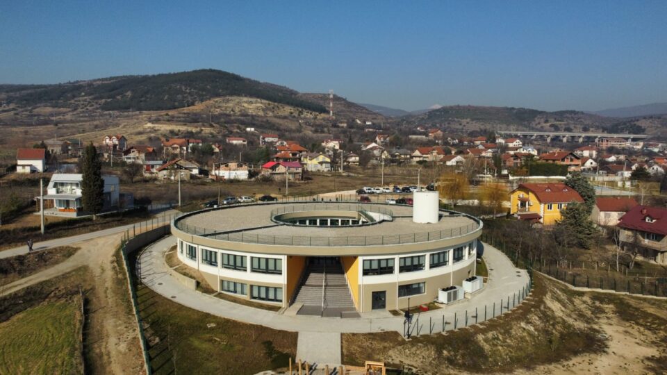 Како изгледа новоизградената градинка „Сонце“ во Волково?