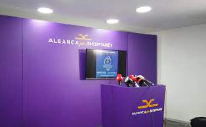 Централното собрание на Алијанса за Албанците го разреши претседателот Таравари