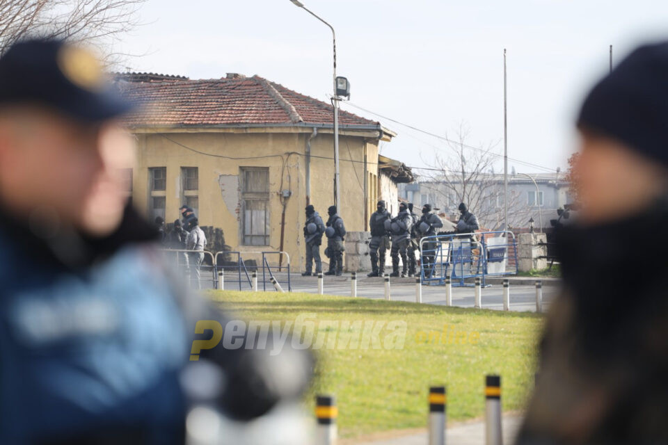 Спасовски: Тепачите останаа зад полициските барикади, мирно го прославивме роденденот на Гоце