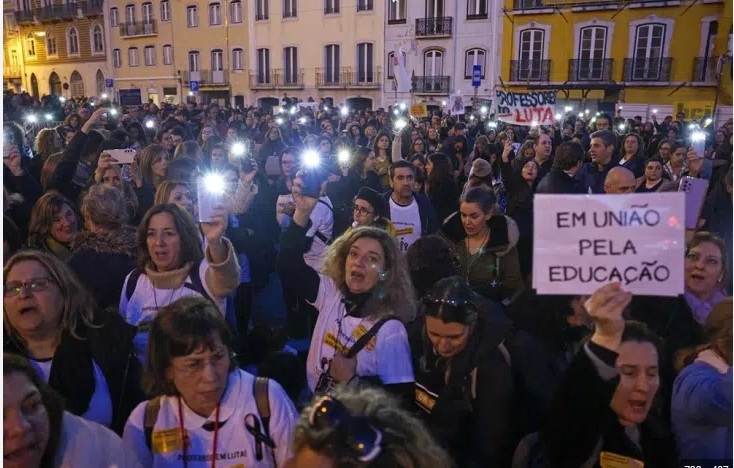 Илјадници Португалци протестираа против високата инфлација