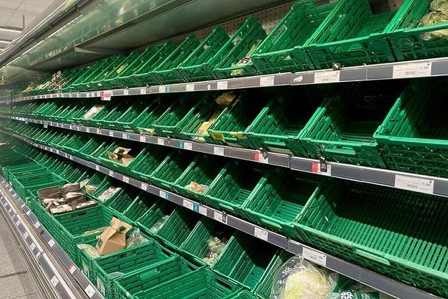 Недостиг во британските супермаркети, ограничена е продажбата на овошје и зеленчук