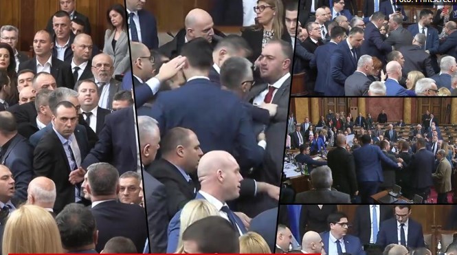 Oпозицијата тргна да го тепа Вучиќ за Косово