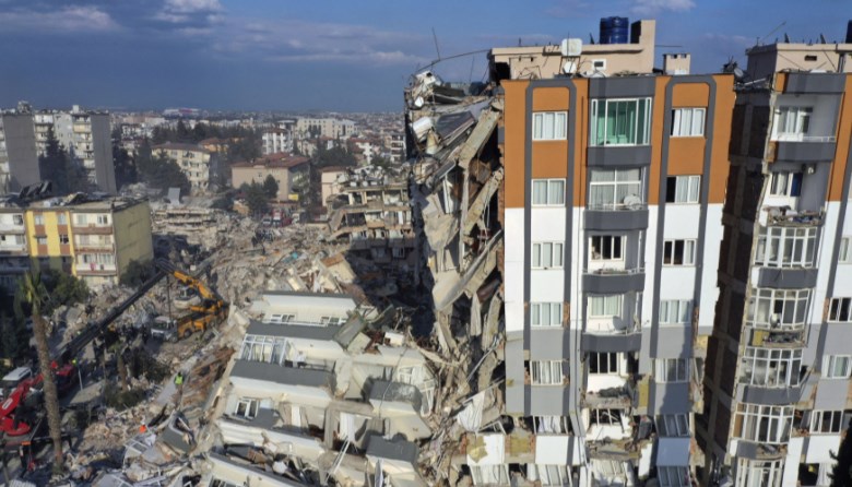 4.8 степени: Нов силен земјотрес во Турција
