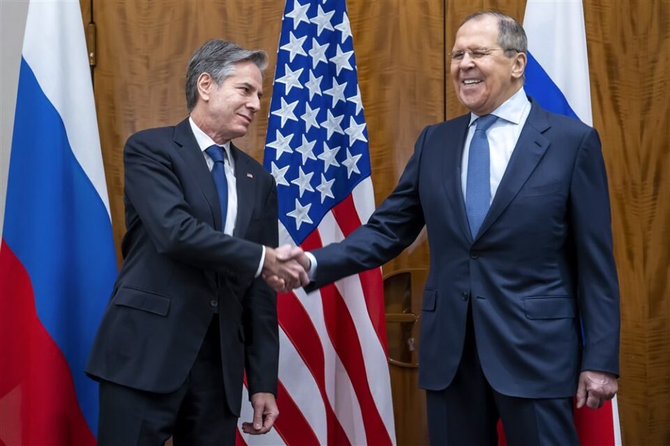 Се сретнаа рускиот и американскиот министер за надворешни работи Сергеј Лавров и Ентони Блинкен