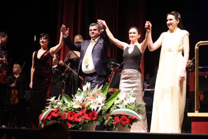 Гала концерт на оперската дива од Бугарија, Александрина Пендачанска