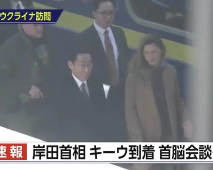 Премиерот на Јапонија пристигна во Киев