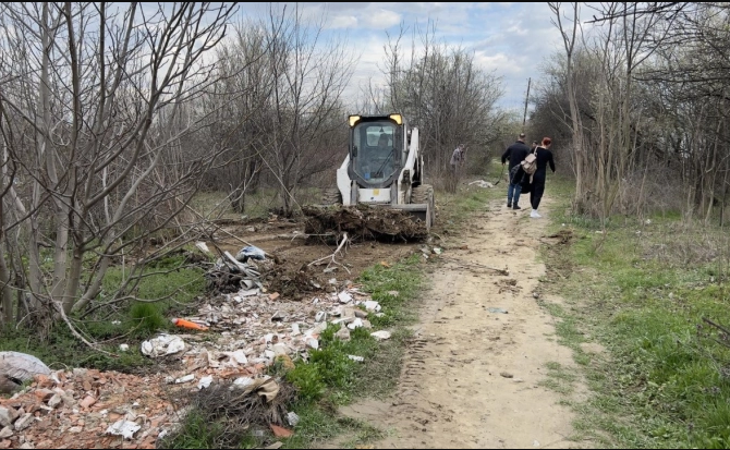 Општина Кисела Вода спроведе акција за чистење на депонијата во Расадник