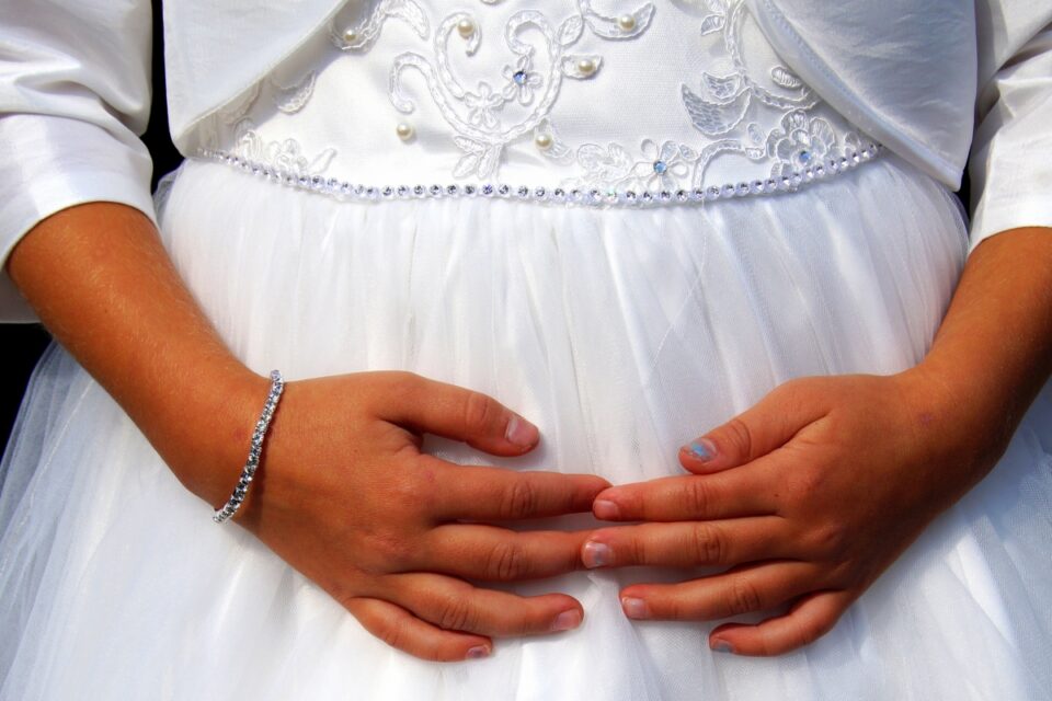 Поради бегалците ќе се менува Законот за малолетнички бракови во Германија