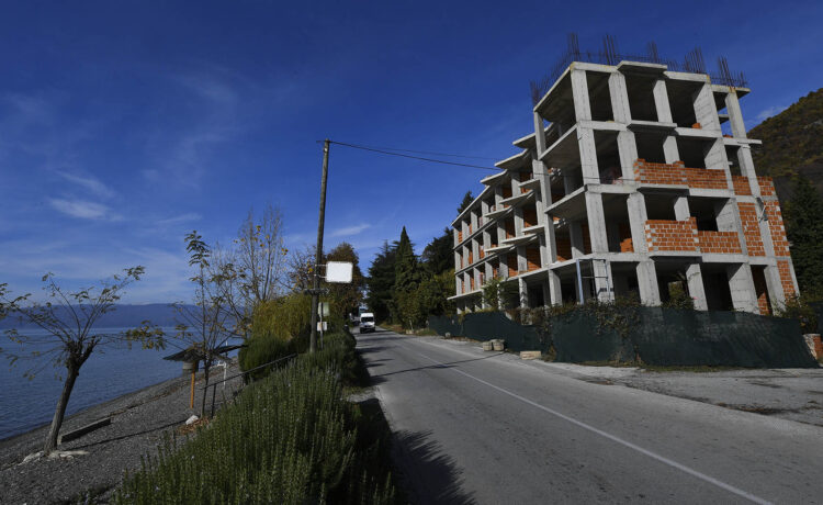 ДКСК за постапувањето со дивоградбите во Охрид: Неусогласена регулатива и префрлање на надлежностите