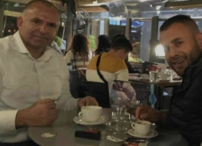 „Нека му е со среќа директорското место“: Пукачот од Ласкарци во пријателско кафе со Тасевски од БЈБ