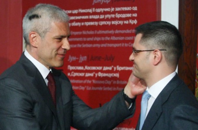 Слично како со спорот за името кога дојде СДСМ: Поранешната српска власт ги преместила преговорите за Косово од ОН во ЕУ