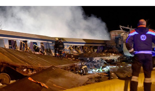 Грција: Завршува потрагата по преживеани во железничката несреќа