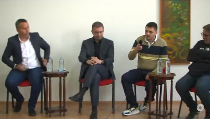 Следете во живо: ВМРО-ДПМНЕ организира панел дискусија насловена „Ромите во Македонија во минатото и сега“