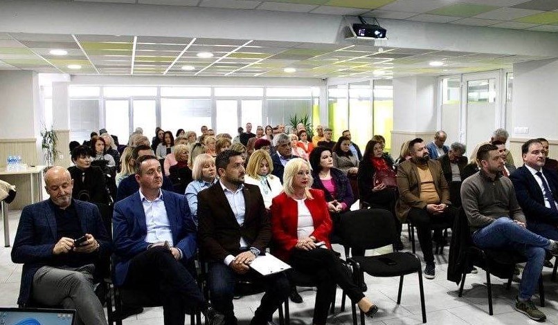 Прва академија за здравство во Охрид: Потребно е зајакнување на здравствениот систем за да ги мотивираме лекарите да останат тука
