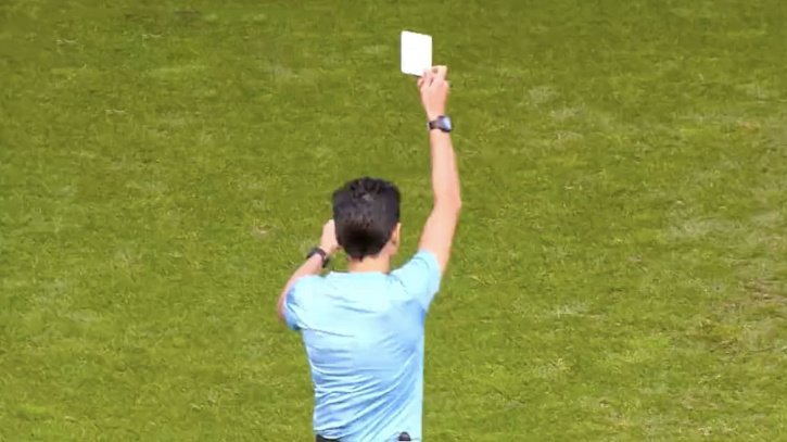 Што значи белиот картон коj Португалија бара да го користат фудбалските судии?