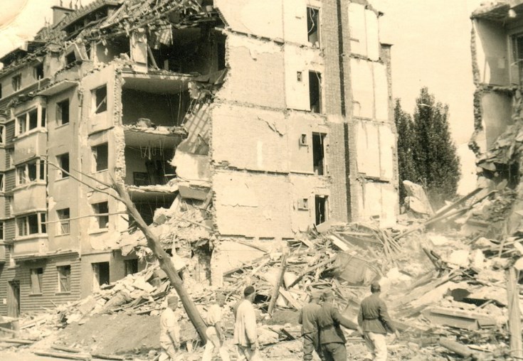 На денешен ден во 1941 година Хитлер го бомбардираше Белград, неколку недели подоцна Бугарите ја окупираа Македонија
