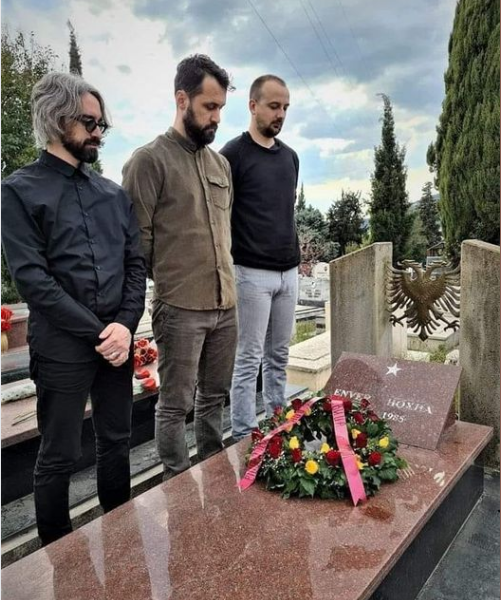 Тасевски за посетата на Левица на гробот на Енвер Хоџа: Ова треба да е пи-ар или симптом на нешто пострашно?