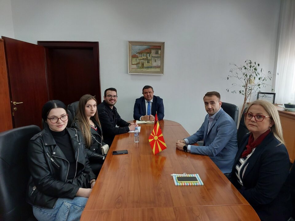 Претставници на Студентски отпор се сретнаа со пратеници од пратеничката група на ВМРО-ДПМНЕ