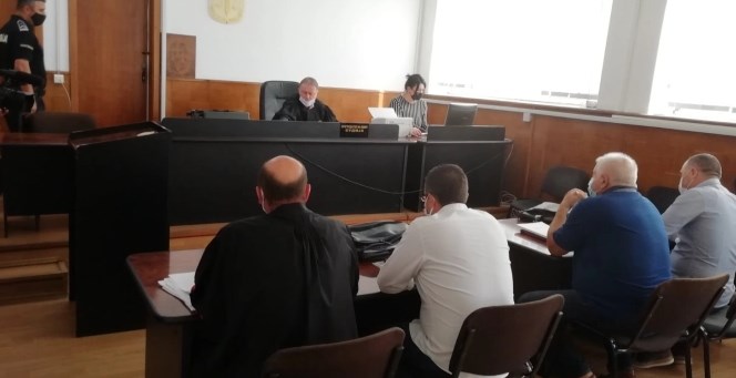 Пендиков нема да се појави на судењето против неговите напаѓачи