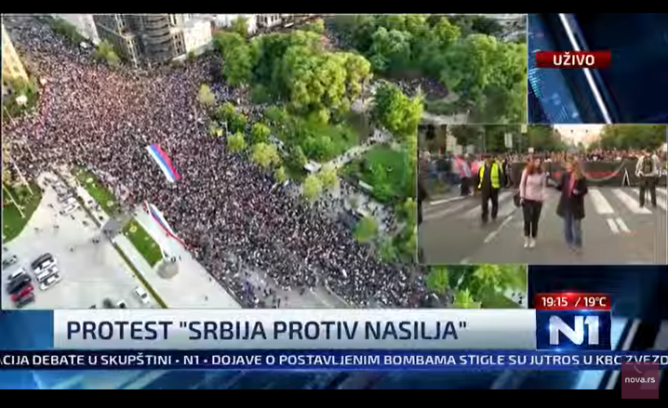 Вучиќ оди си, скандираа илјадници на масовниот протест во Србија