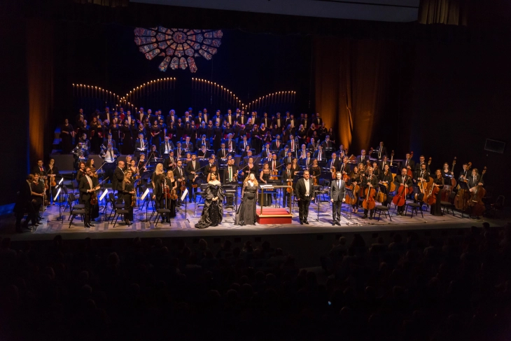 Филхармонија со црвени ленти го заврши последниот концерт, тие се црвен картон за Министерството за култура