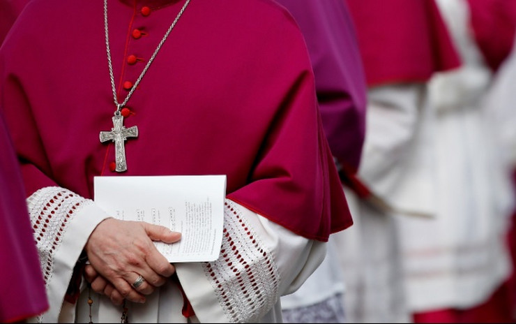 Во Илиноис католички свештеници сексуално злоставувале околу 2.000 деца