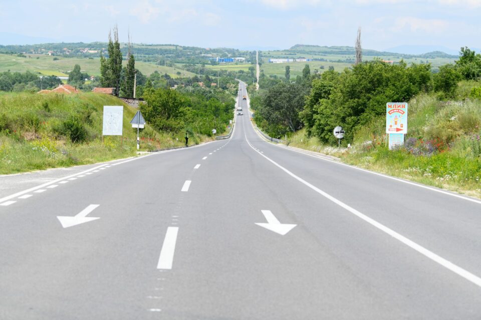 Патот од Берово до Струмица од 15:30 е во прекин во двата правци
