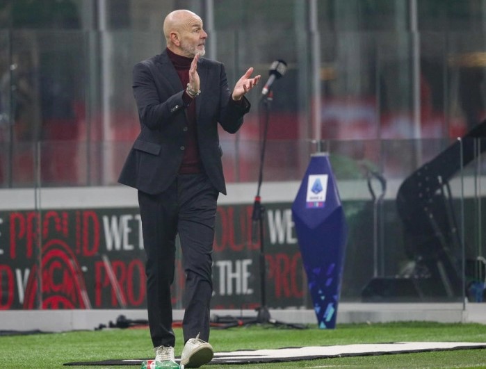 Tренерот на Милан разочаран од елиминацијата од Интер