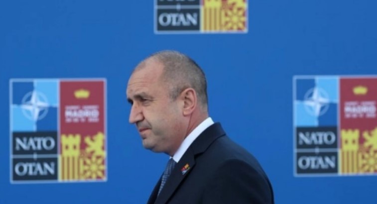 Бугарија има двотретинско мнозинство за смена на Румен Радев