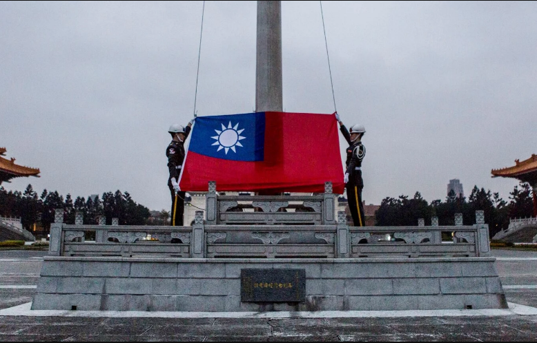 Тајван: 24 кинески воени авиони регистрирани во близина на островот