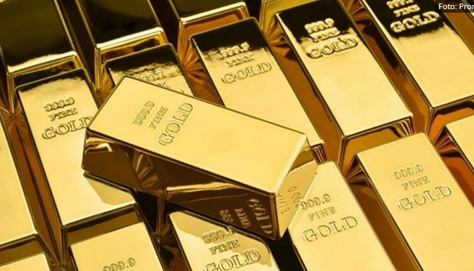 Цената на златото достигна нов историски максимум од 2.365 долари за унца
