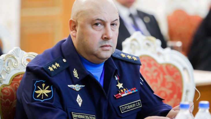 Фајненшл Тајмс: Уапсен е рускиот генерал Суровикин – Неговата ќерка демантира