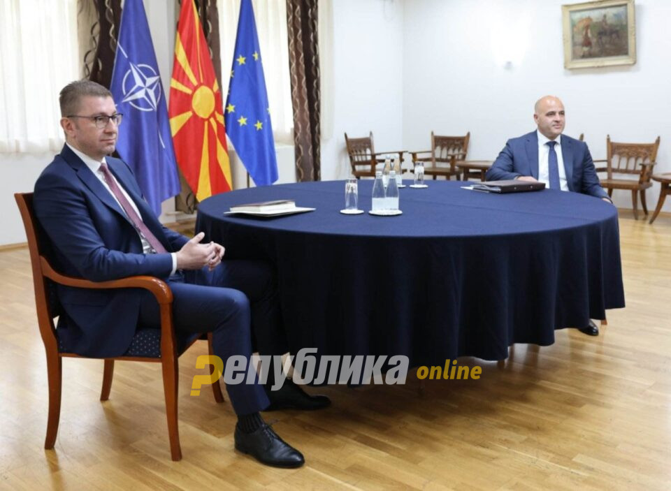 Ковачевски: Нема потреба од тајни средби, со Мицкоски може да седнеме и на улица „Македонија“