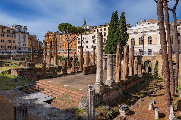 Во Рим отворен за посетители плоштадот на кој беше убиен Цезар