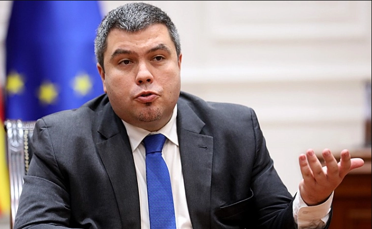 Маричиќ: Не и пратив бакнежи на пратеничката Стојаноска